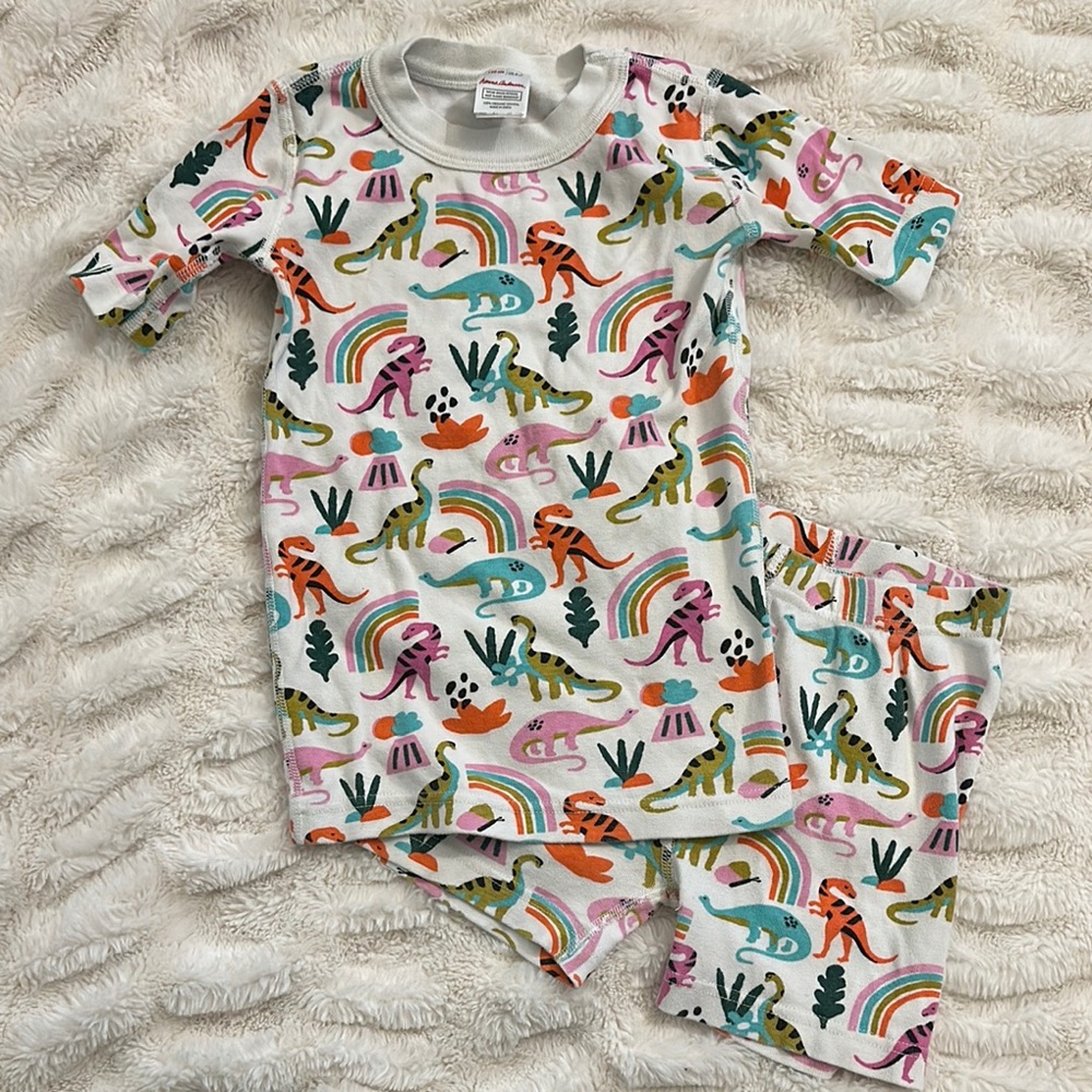 Hanna Andersson Short Sleeve Pajama Set, Dinosaurs and Unicorns!